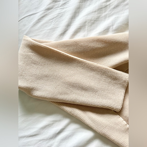 NWT SIMON’S Finely Ribbed Knit Bolero Shrug • Ivory Beige • small/ medium - Picture 9 of 9